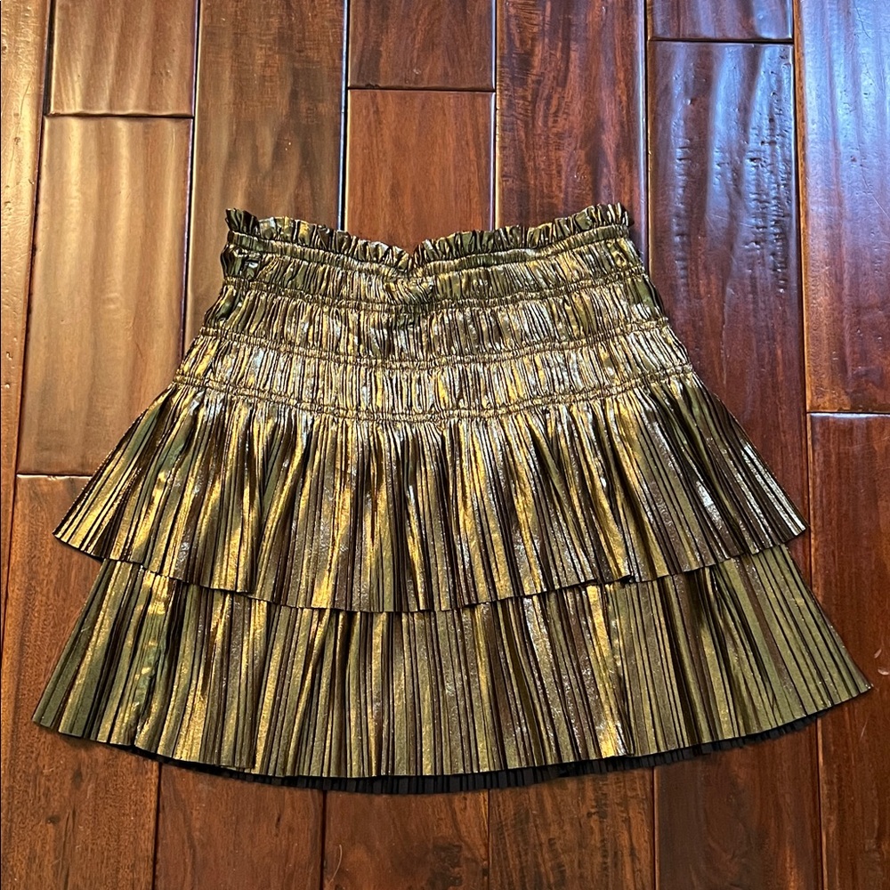 Current Air Metallic Gold Pleated Mini Skirt - Picture 3 of 5